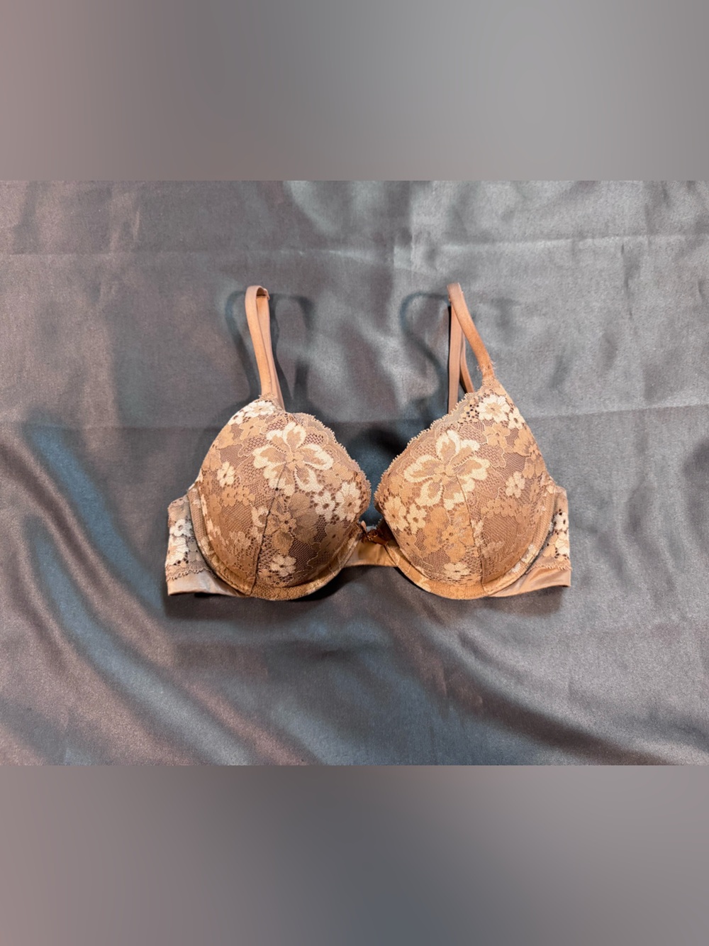 Victoria's Secret Lace Bra in Beige